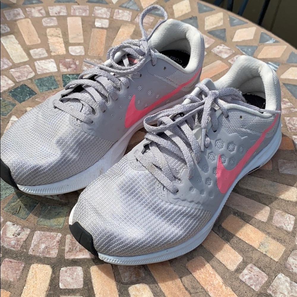 NIKE Running Shoes Size 8